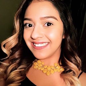 Meet your Posher, Clarissa